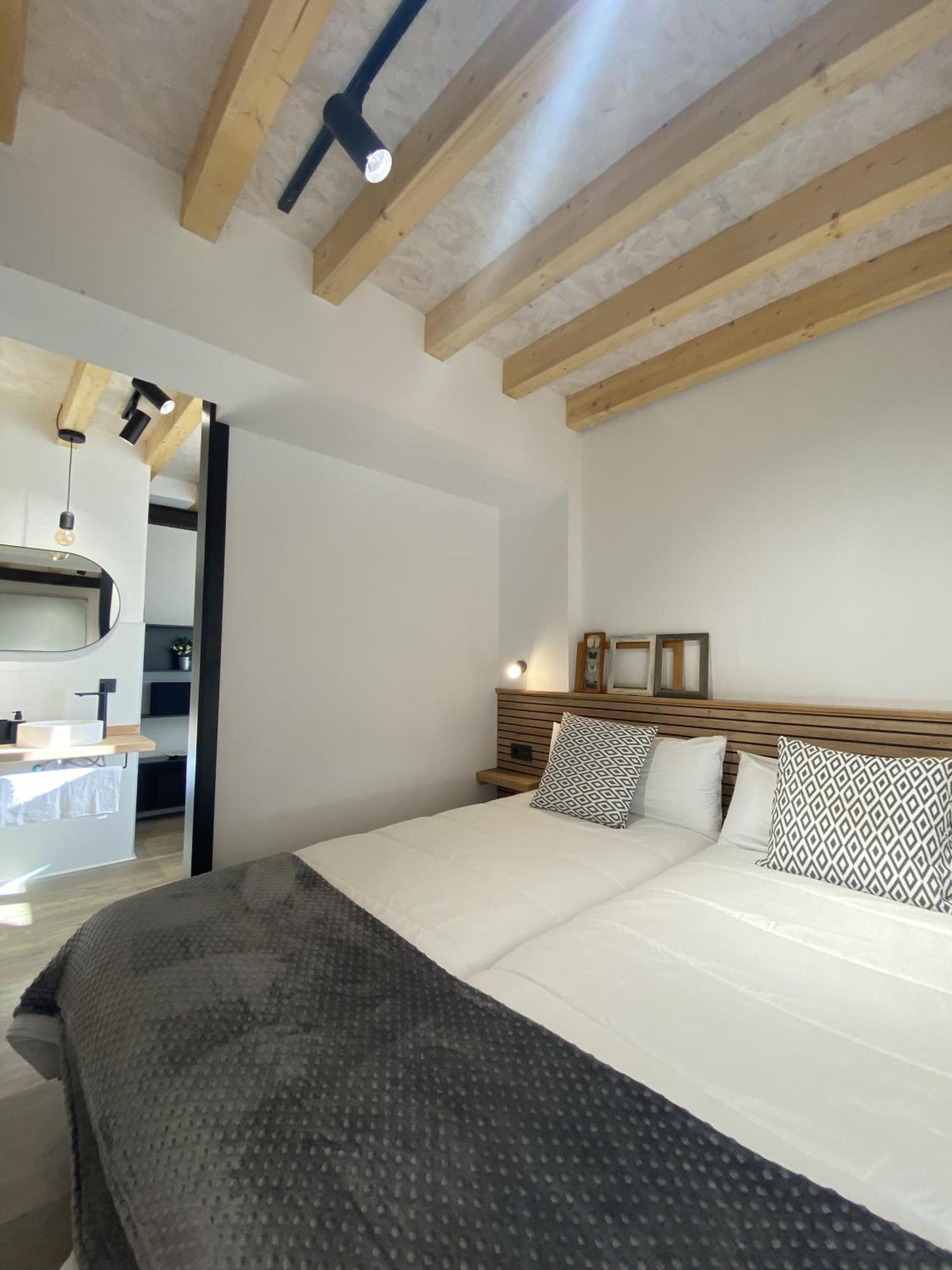 La Casa Del Barbero Villa ตอร์เรลาเบกา ภายนอก รูปภาพ